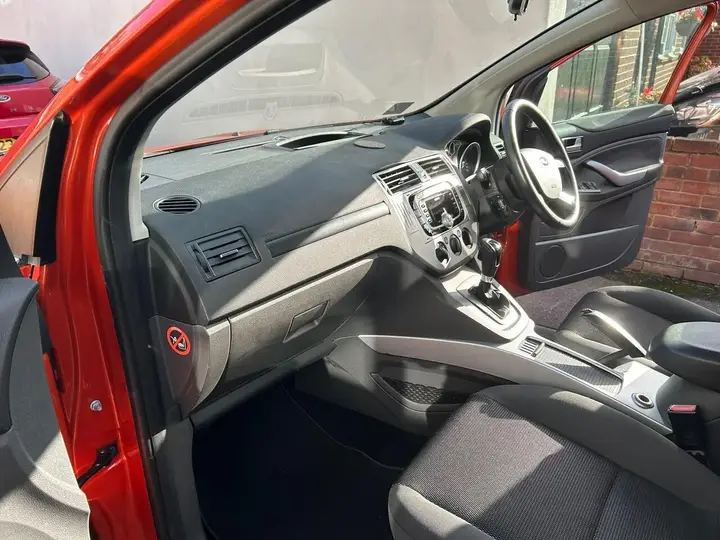 Ford Kuga 2012 photo 5