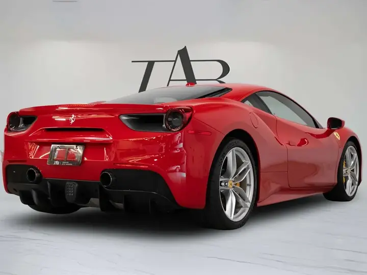 Ferrari 488 2019 photo 4