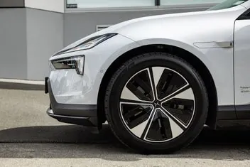 Polestar 4 2024 photo 5