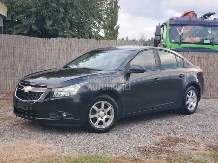 Chevrolet Cruze 2012 photo 2