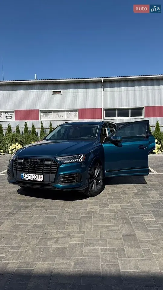 Audi Q7 2020 photo 2