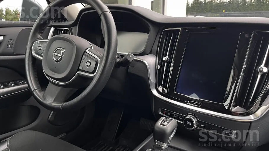 Volvo V60 2018 photo 4