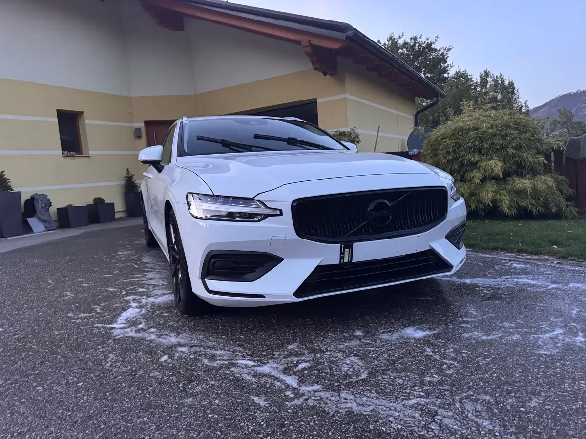 Volvo V60 2020 photo 3