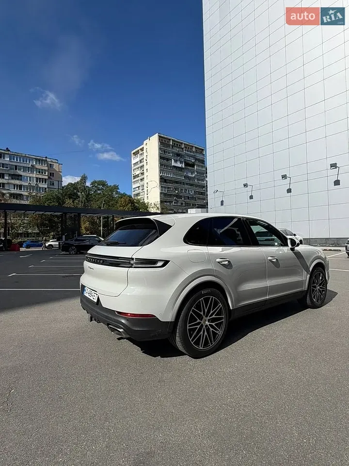 Porsche Cayenne 2023 photo 4