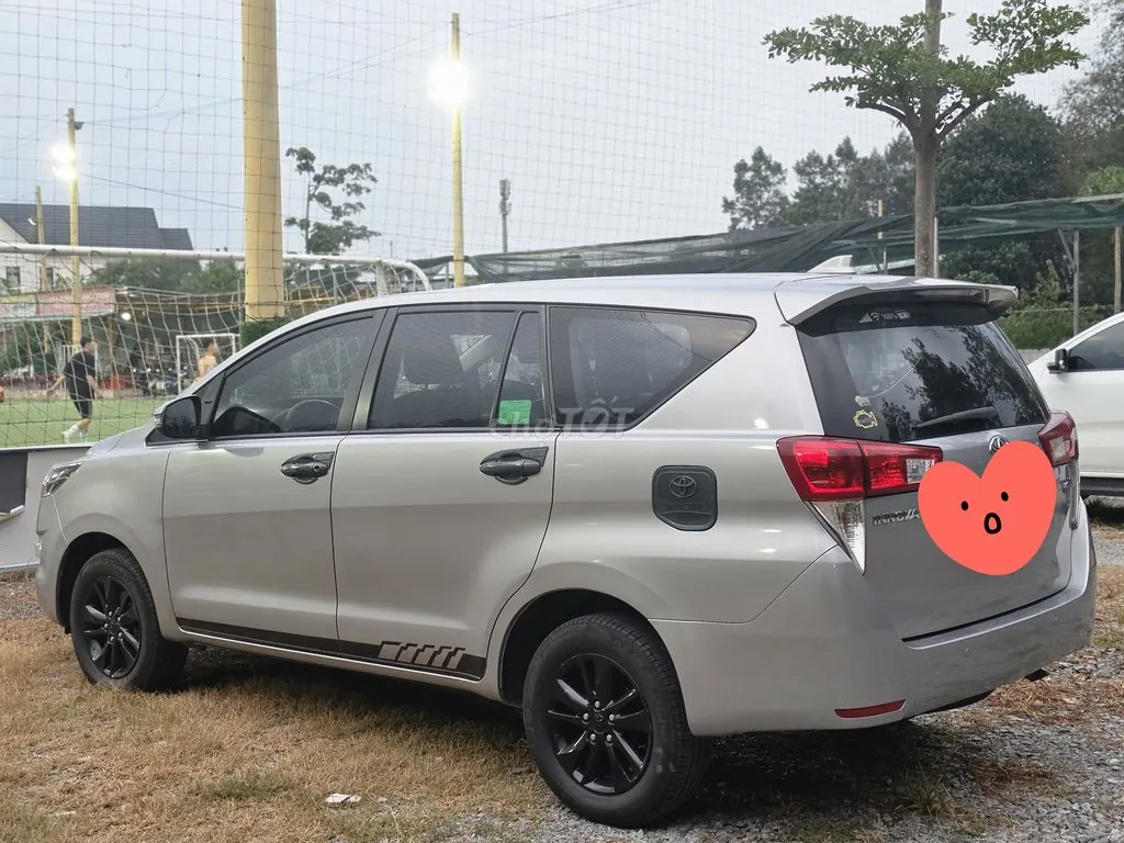 Toyota Innova 2019 photo 3