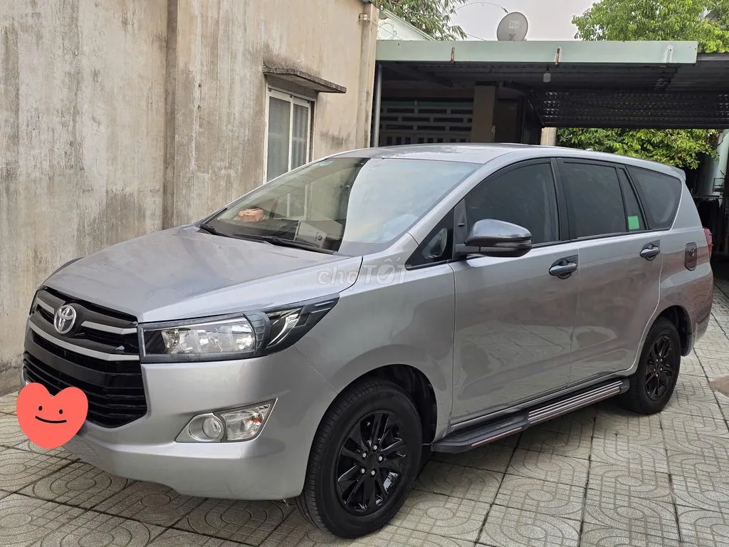Toyota Innova 2019 photo 2