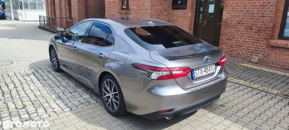 Toyota Camry 2023 photo 3