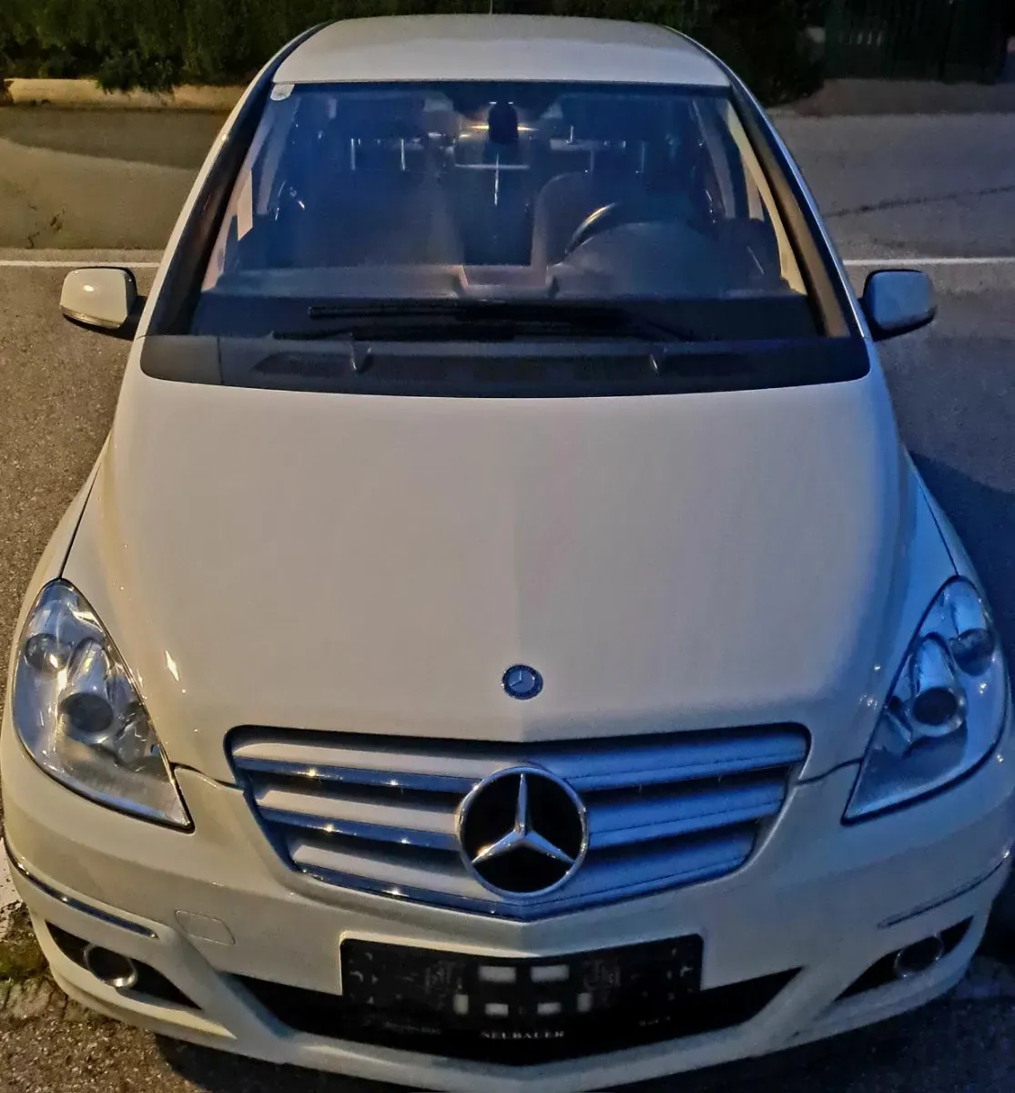 Mercedes-Benz B-Class 2011 photo 3