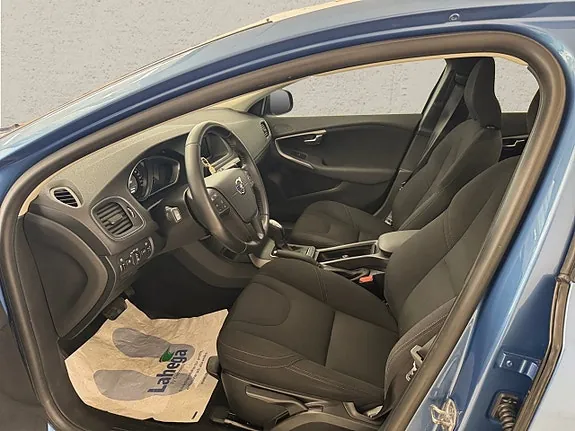 Volvo V40 2016 photo 3