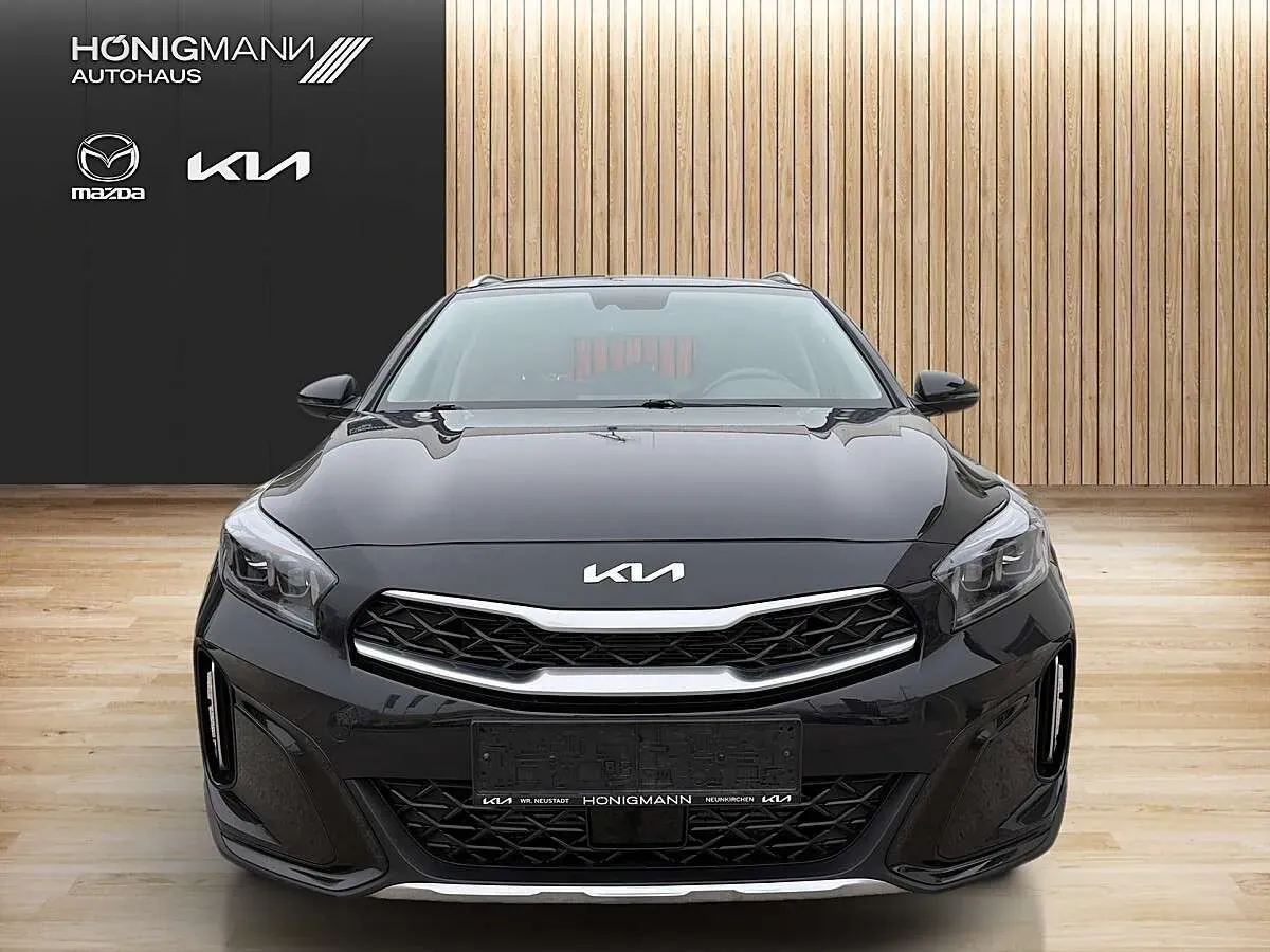 Kia Xceed 2023 photo 2