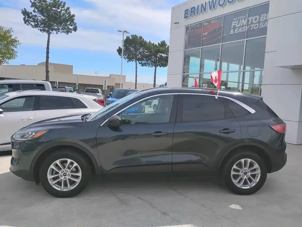 Ford Escape 2022 photo 3