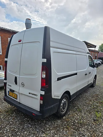 Opel Vivaro 2016 photo 3