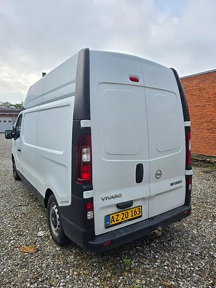 Opel Vivaro 2016 photo 4