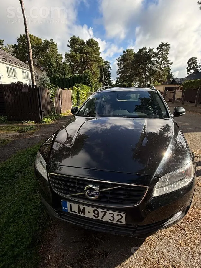 Volvo V70 2015 photo 2