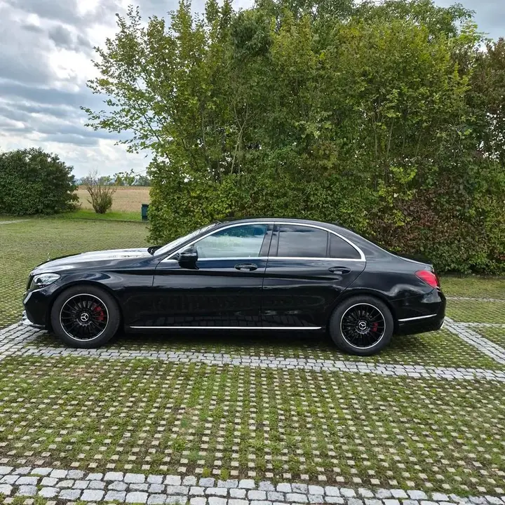 Mercedes-Benz W205