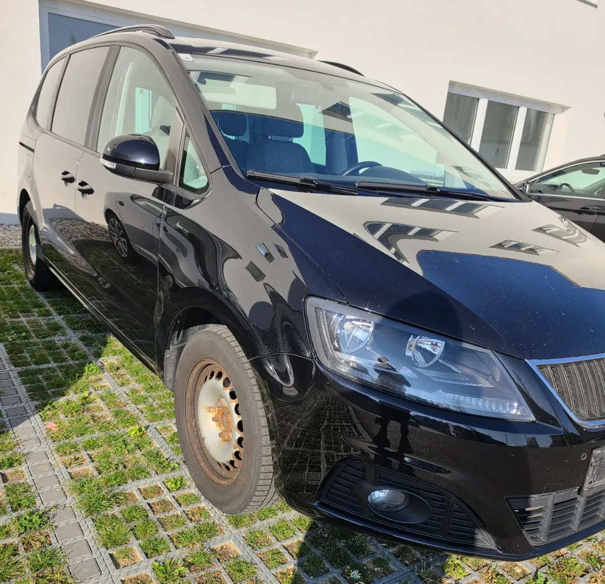 Seat Alhambra 2012 photo 3