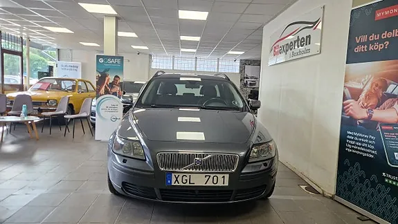 Volvo V50 2006 photo 2