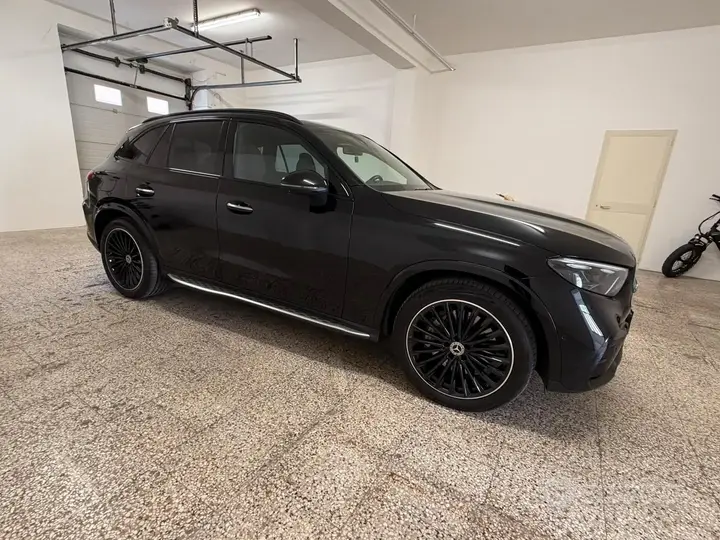 Mercedes-Benz Glc 2023 photo 2