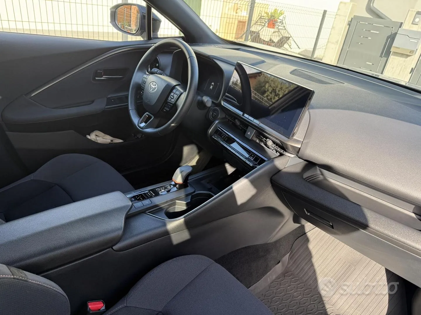 Toyota Chr 2024 photo 5