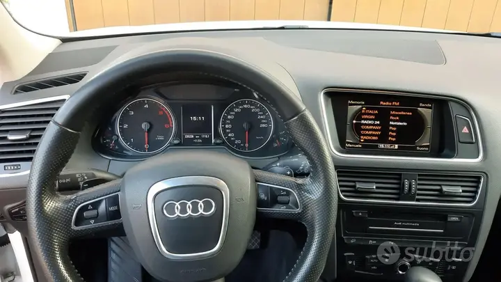 Audi Q5 2010 photo 3