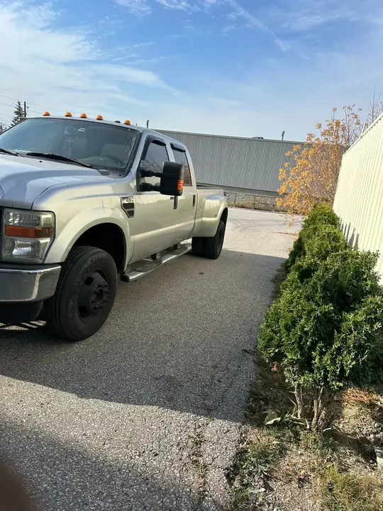 Ford F350 2010 photo 2