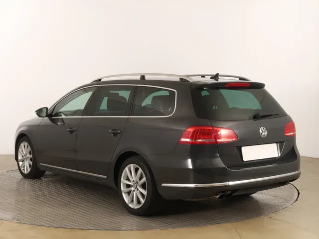 Volkswagen Passat 2013 photo 3