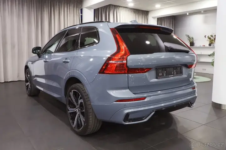 Volvo Xc60 2023 photo 4