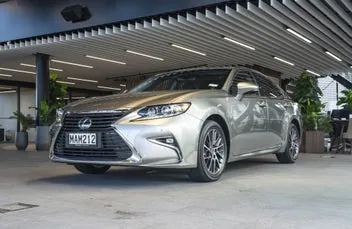 Lexus Es 350 2019 photo 2