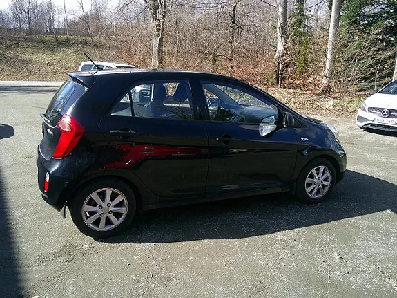 Kia Picanto 2012 photo 2