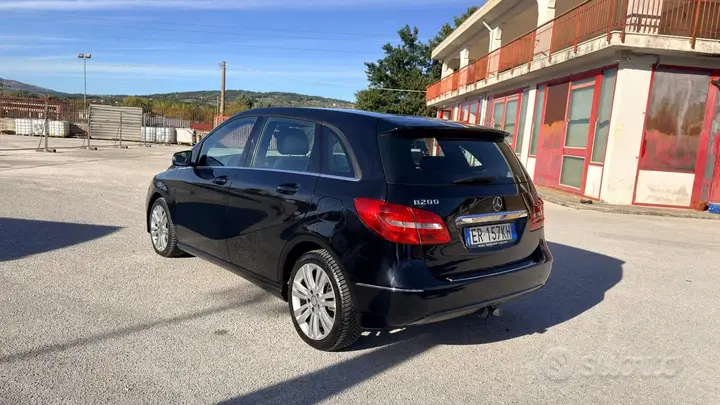 Mercedes-Benz B 2013 photo 3