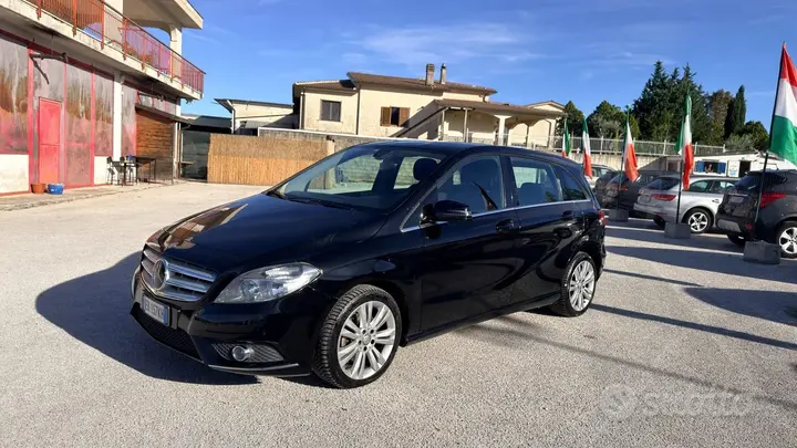 Mercedes-Benz B