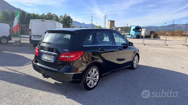 Mercedes-Benz B 2013 photo 4