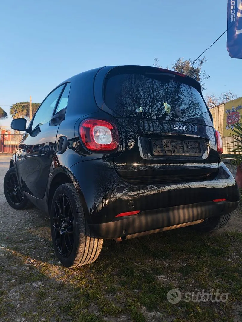 Smart Fortwo 2018 photo 4