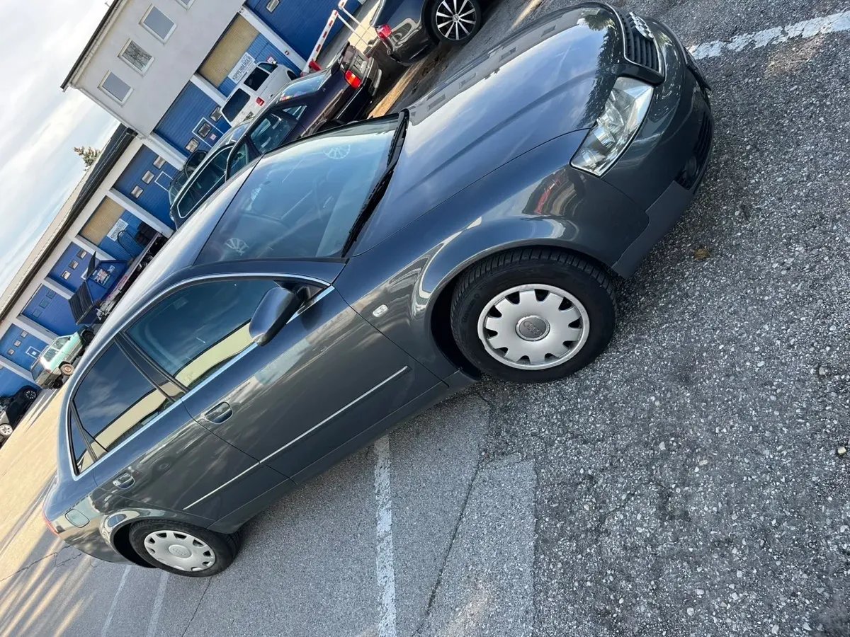 Audi A4 2003 photo 3