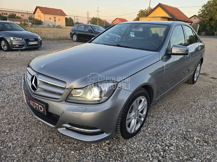 Mercedes-Benz C 220