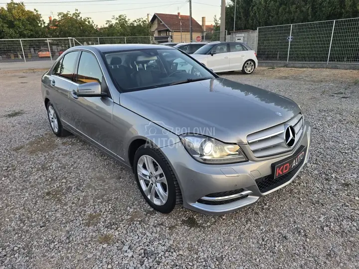 Mercedes-Benz C 220 2013 photo 3
