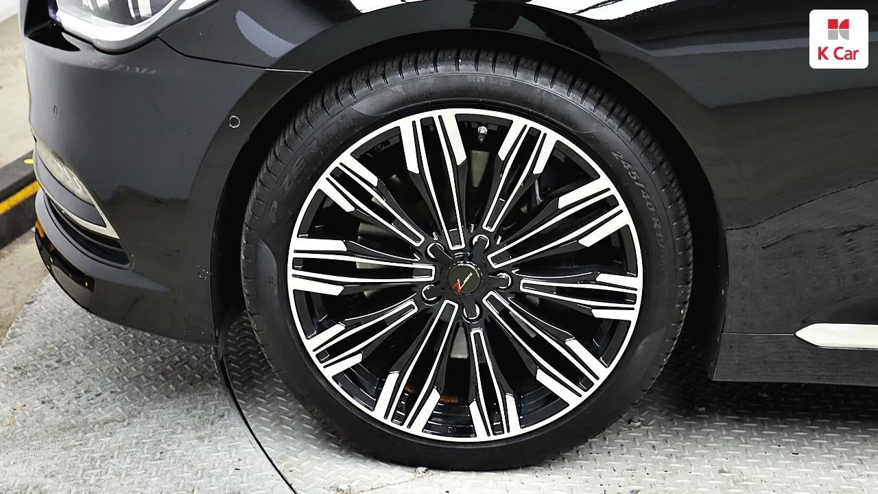 Genesis G80 2016 photo 5