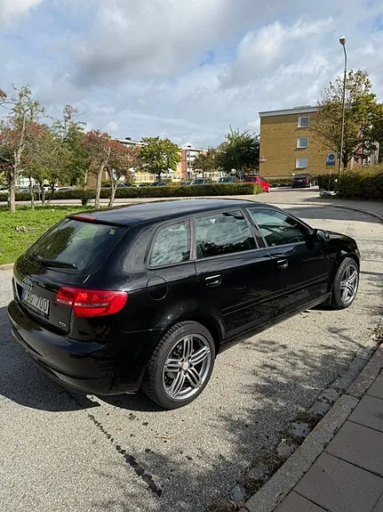 Audi A3 2012 photo 2