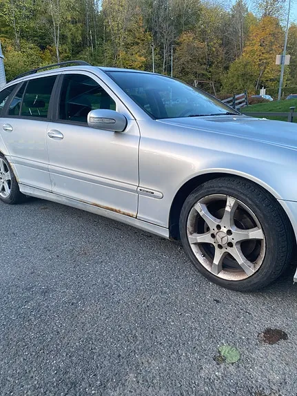 Mercedes-Benz C200 D 2006 photo 5