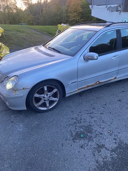 Mercedes-Benz C200 D 2006 photo 3