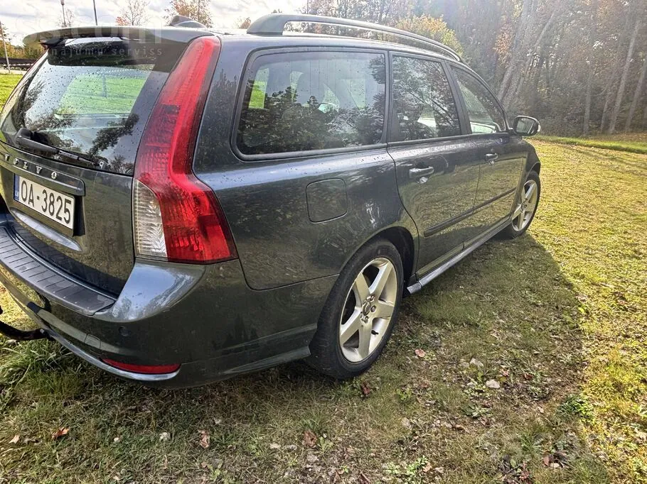 Volvo V50 2009 photo 4