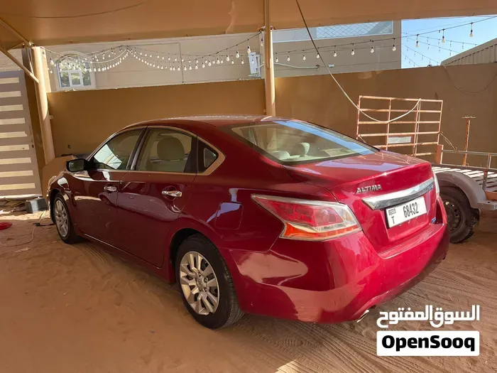 Nissan Altima 2013 photo 4