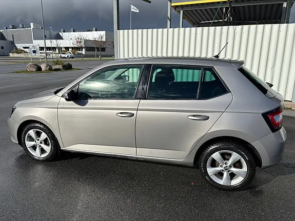Skoda Fabia 2018 photo 3