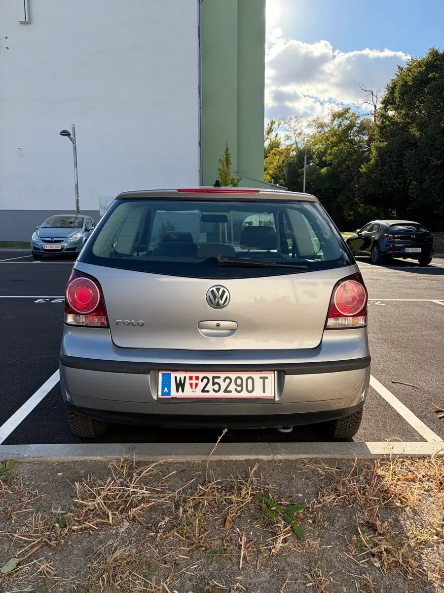 Volkswagen Polo 2009 photo 3