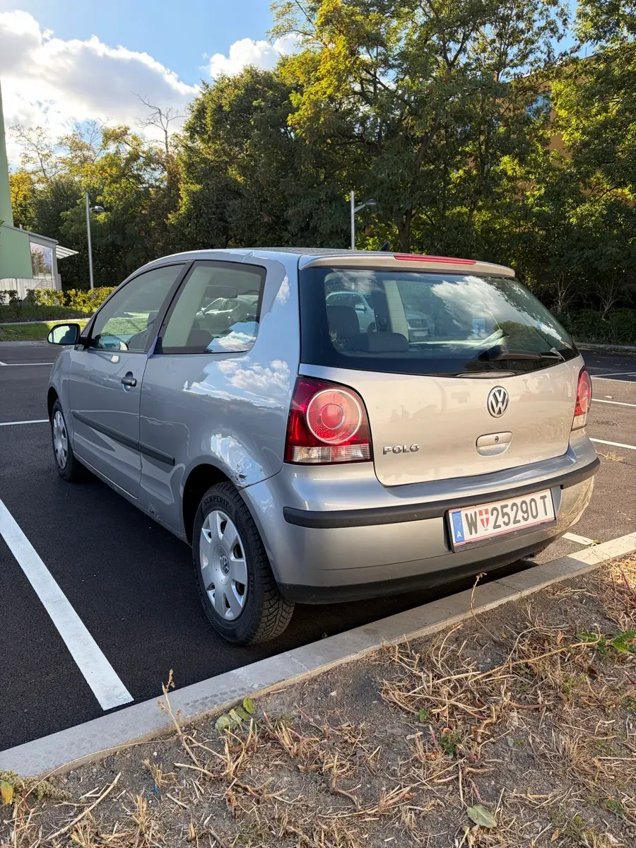 Volkswagen Polo 2009 photo 2