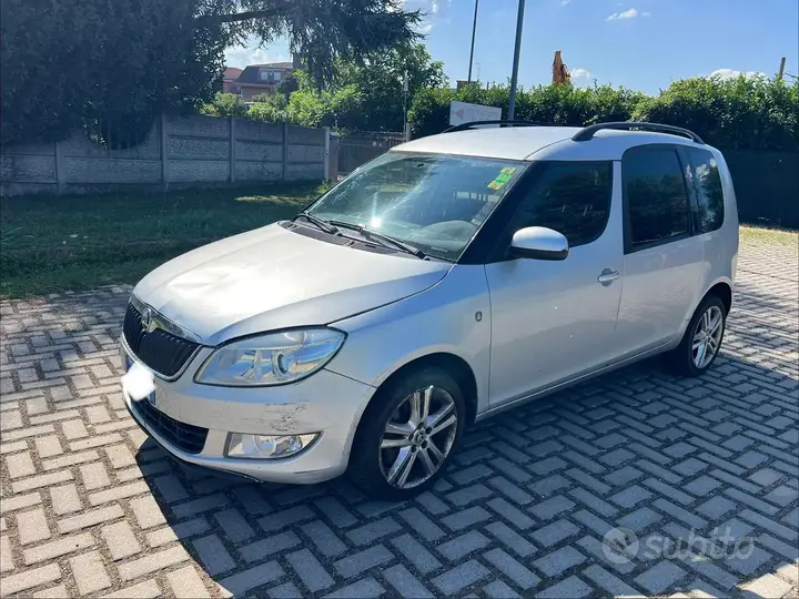 Skoda Roomster 2014 photo 2