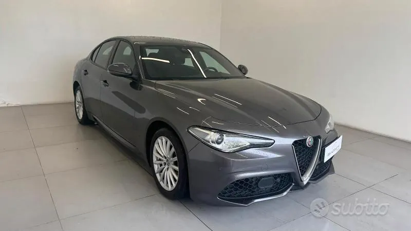 Alfa Romeo Giulia 2022 photo 3