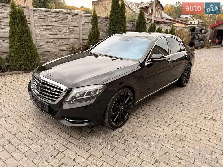 Mercedes-Benz S-Class