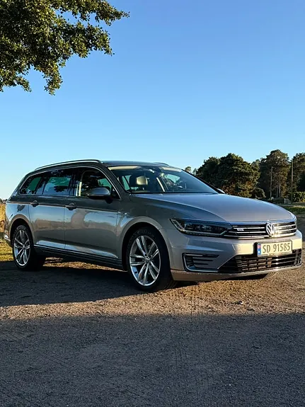 Volkswagen Passat 2019 photo 2