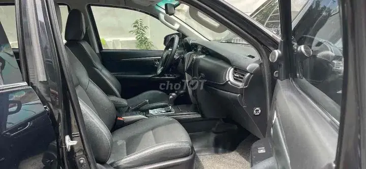 Toyota Fortuner 2024 photo 4